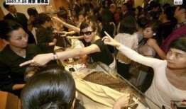 青岛大妈爆料新闻报道最新,揭秘青岛最新民生热点事件