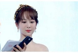 杨紫最新爆料曝光图片,独家曝光幕后花絮，带你走进影视幕后世界